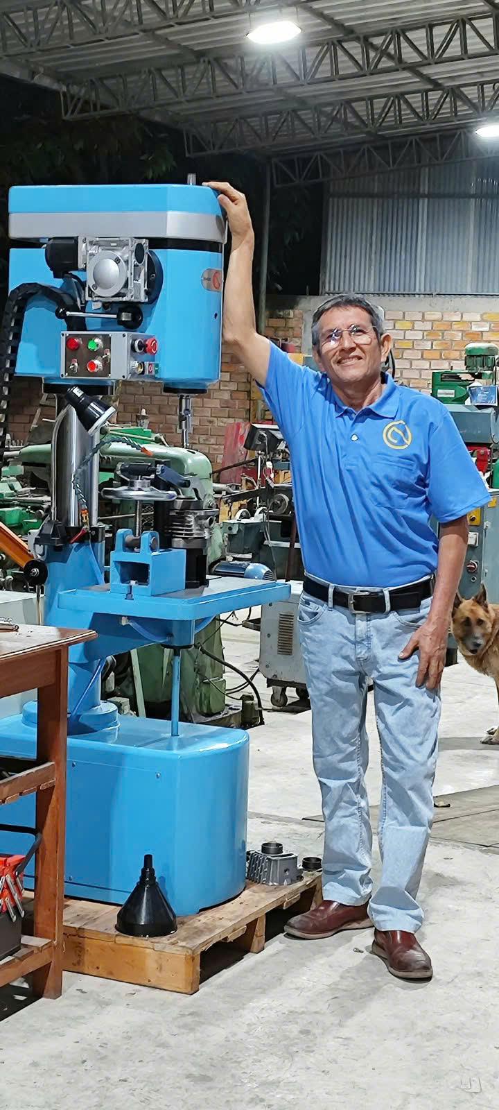 MÁY ĐÁNH BÓNG HS-150, MÁY ĐÁNH BÓNG HMB-125 TẠI PERU
